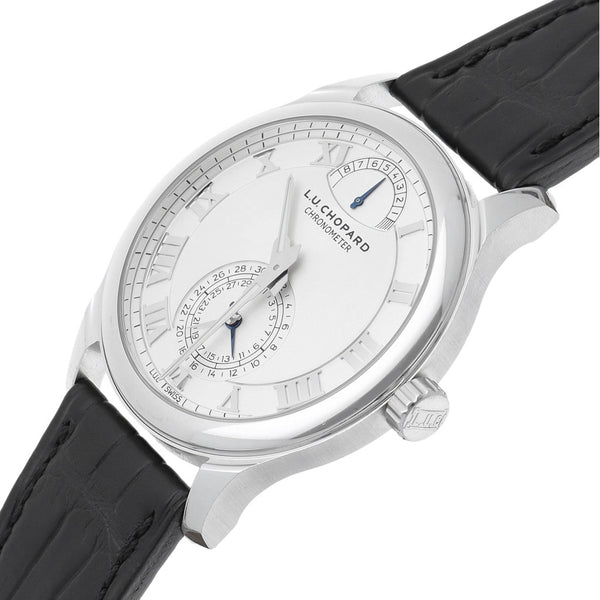 Reloj para caballero modelo Chopard L.U.C Quattro caja y broche en oro blanco 18 kilates.