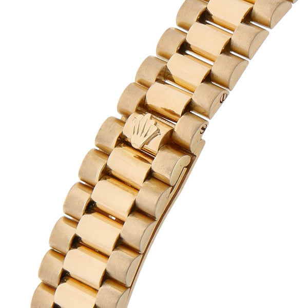 Reloj Rolex para dama modelo Oyster Perpetual DateJust en oro amarillo 18 kilates.
