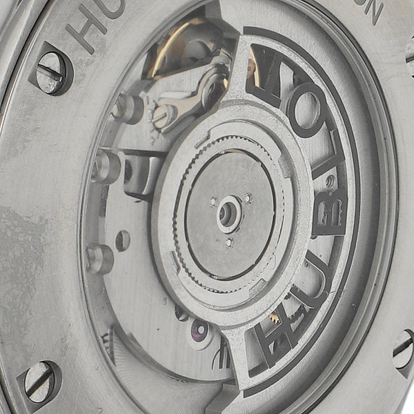 Reloj Hublot para caballero modelo Classic Fusion vistas en oro rosa 18 kilates.