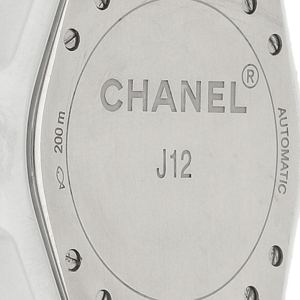 Reloj Chanel para dama/unisex modelo J12.