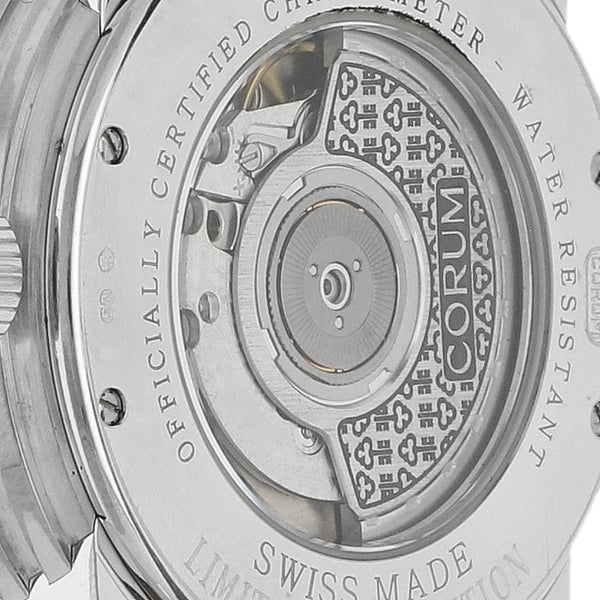 Reloj Corum para caballero/unisex modelo Classique Dancing Roosters caja y broche en oro blanco 18 kilates.