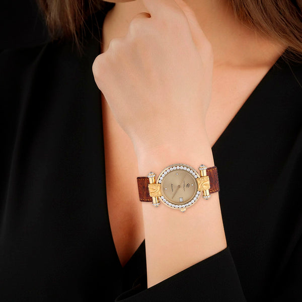 Reloj Carrera y Carrera para dama caja y broche en oro amarillo 18 kilates.