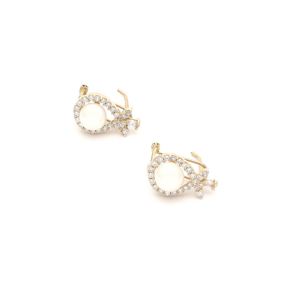 Aretes diseño especial con perlas y circonias en oro amarillo 14 kilates.