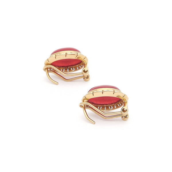 Aretes calados con cornolina en oro amarillo 14 kilates.