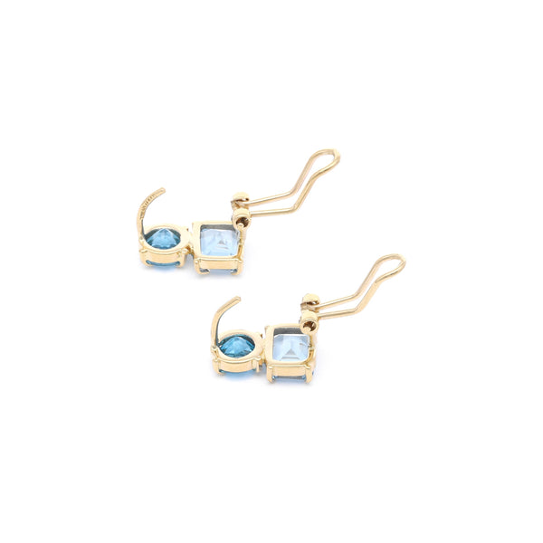 Aretes diseño especial con aguamarinas y topacios en oro amarillo 14 kilates.