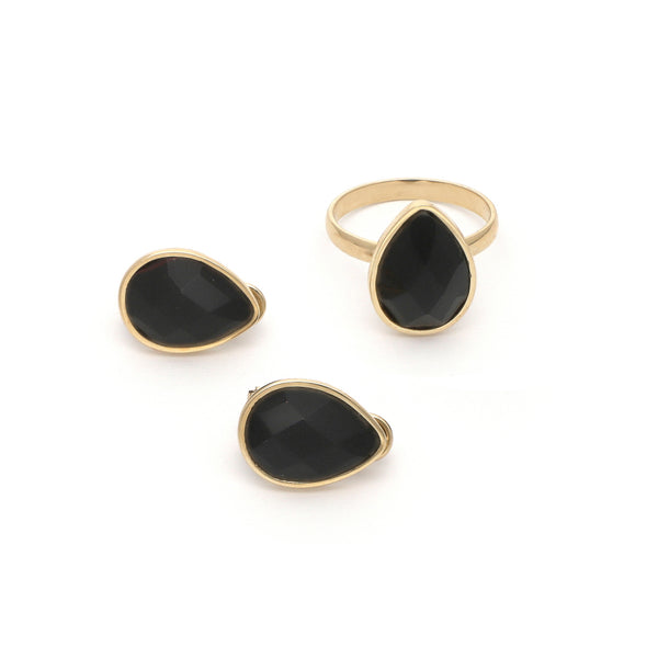 Juego de anillo y aretes diseño especial con ónix en oro amarillo 14 kilates.