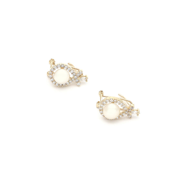 Aretes diseño especial con perlas y circonias en oro amarillo 14 kilates.