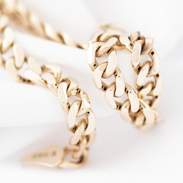 Pulsera eslabón encontrado en oro amarillo 14 kilates.