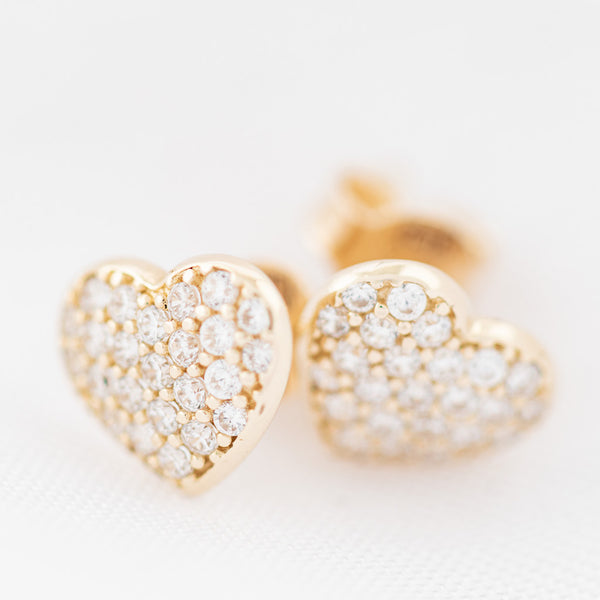 Aretes diseño especial con circonias motivo corazón en oro amarillo 14 kilates.