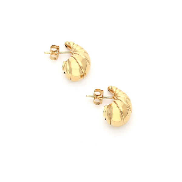 Aretes huecos motivo gota en oro amarillo 14 kilates.