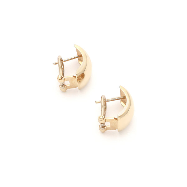 Aretes lisos en oro amarillo 14 kilates.