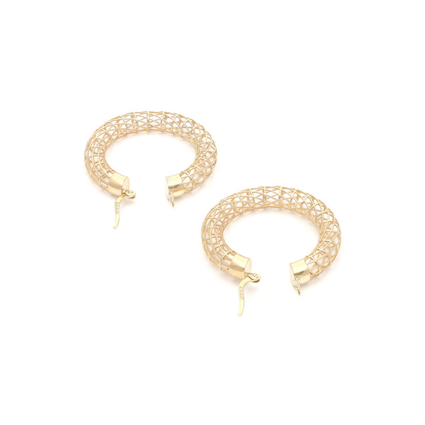 Arracadas caladas en oro amarillo 14 kilates.