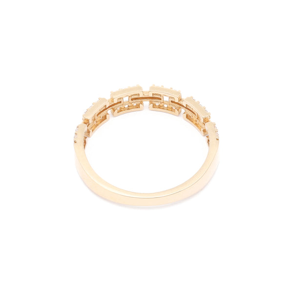 Anillo diseño especial con circonias en oro amarillo 14 kilates.