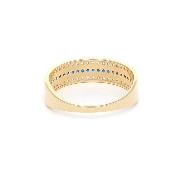 Anillo diseño especial con sintéticos en oro amarillo 14 kilates.