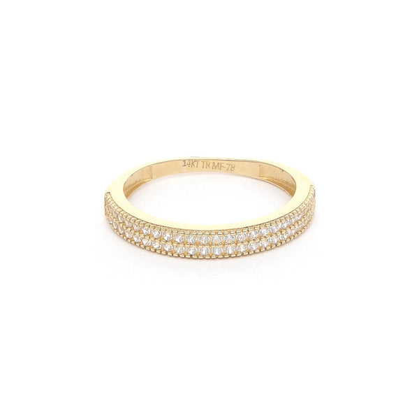 Anillo diseño especial con circonias en oro amarillo 14 kilates.