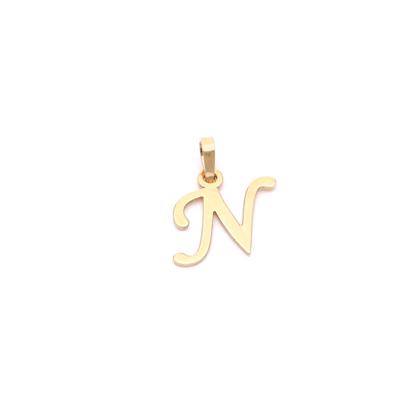 Dije liso motivo letra N en oro amarillo 14 kilates.