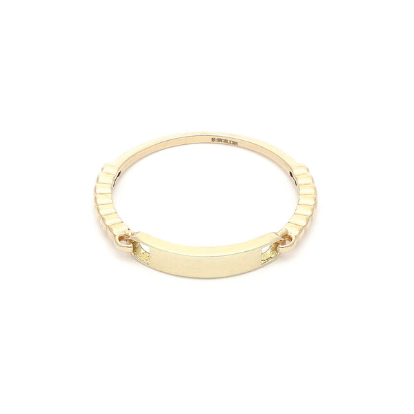 Anillo diseño especial en oro amarillo 14 kilates.