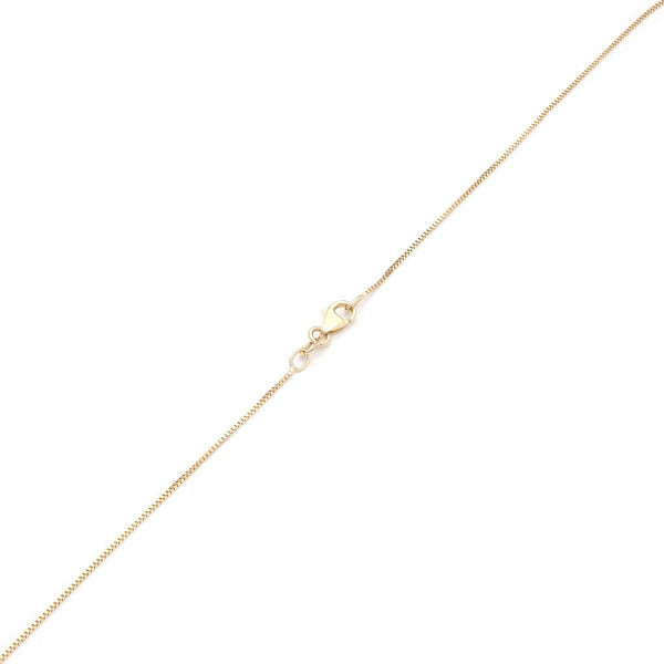 Juego de gargantilla eslabón cuadrado cruzado con colgante y aretes diseño especial con sintéticos en oro amarillo 14 kilates.