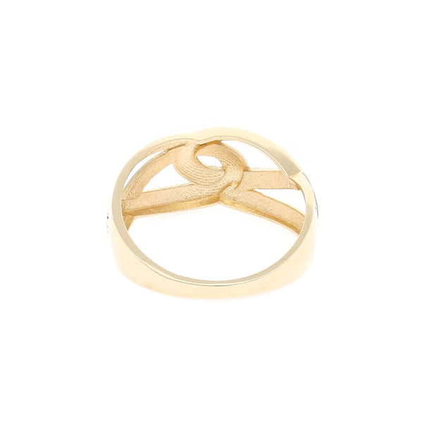 Anillo calado en oro amarillo 14 kilates.