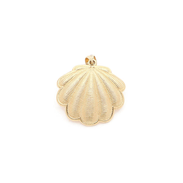 Dije diseño especial motivo concha con perla en oro amarillo 14 kilates.