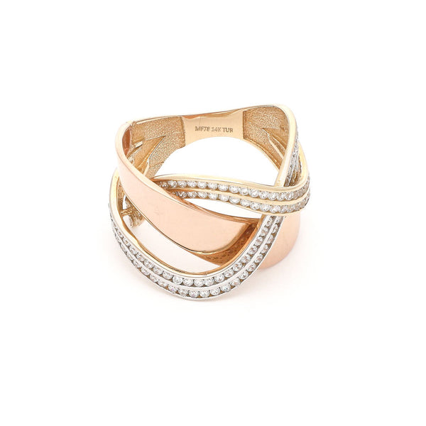 Anillo diseño especial con circonias en oro dos tonos 14 kilates.