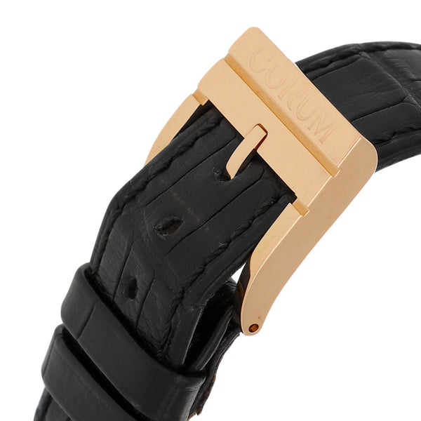 Reloj Corum para caballero modelo Golden Bridge caja y broche en oro rosa 18 kilates.