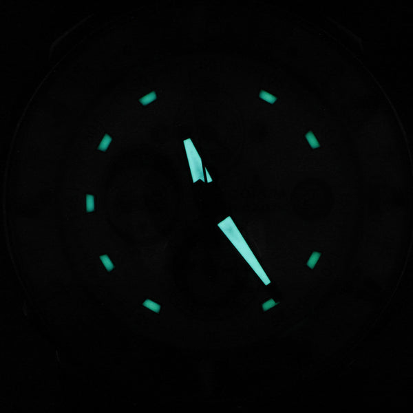 Reloj Corum para caballero modelo Admiral's Cup Tides en oro rosa 18 kilates.