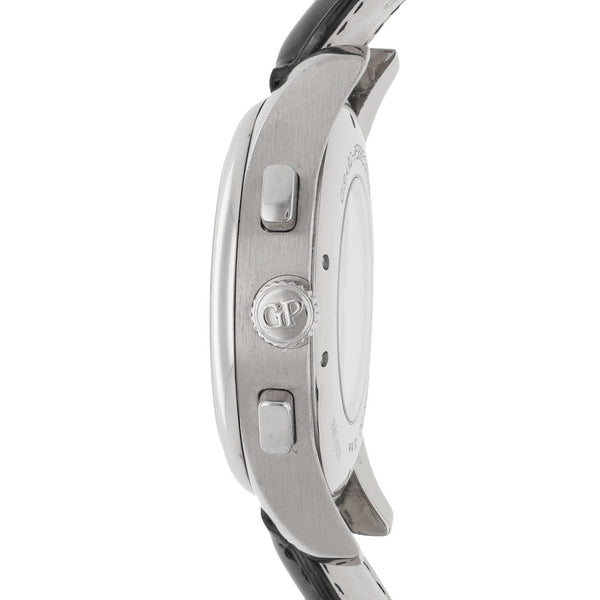 Reloj Girard Perregaux para caballero modelo WW.TC World Time Chronograph caja y broche en oro blanco 18 kilates.