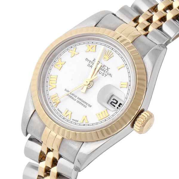 Reloj Rolex para dama modelo Oyster Perpetual DateJust vistas en oro amarillo 18 kilates.