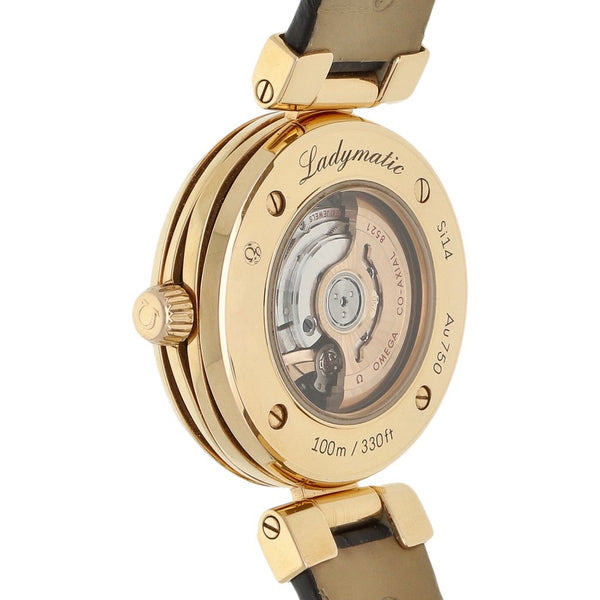 Reloj Omega para dama modelo De Ville Ladymatic caja y broche en oro rosa 18 kilates.
