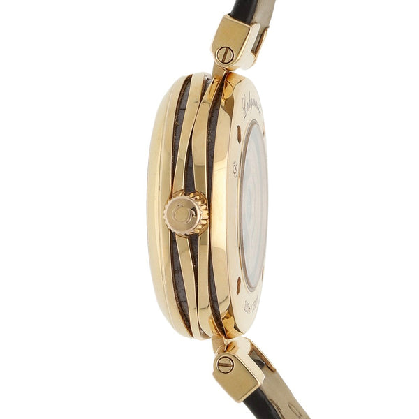 Reloj Omega para dama modelo De Ville Ladymatic caja y broche en oro rosa 18 kilates.