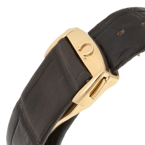 Reloj Omega para dama modelo De Ville Ladymatic caja y broche en oro rosa 18 kilates.