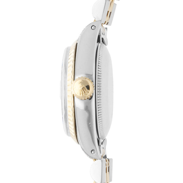 Reloj Rolex para dama modelo Oyster Perpetual Date vistas en oro amarillo 18 kilates.