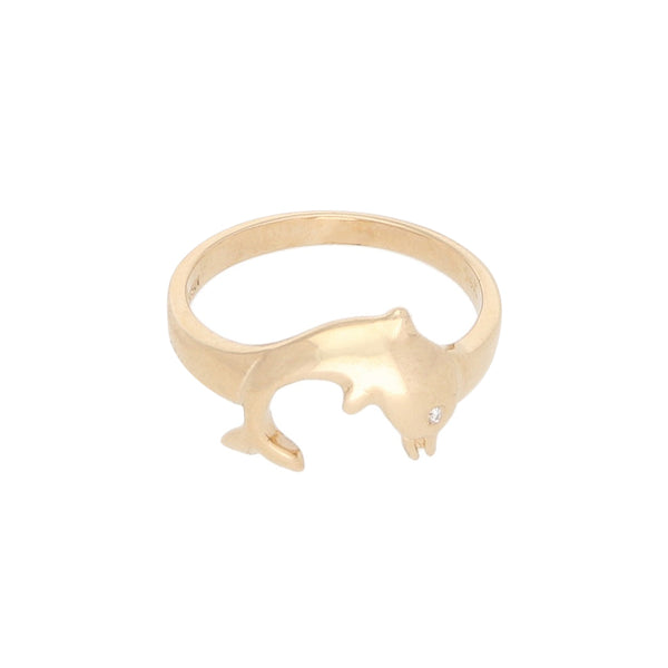 Anillo liso con diamante motivo delfín en oro amarillo 14 kilates.
