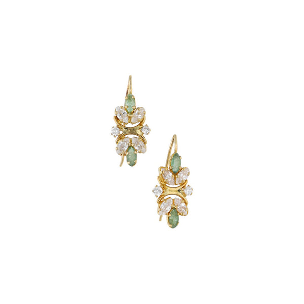 Aretes diseño especial con sintéticos en oro amarillo 14 kilates.