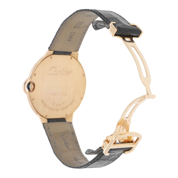 Reloj Cartier para caballero modelo Ballon Bleu caja y broche en oro rosa 18 kilates.