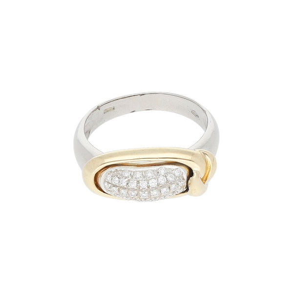 Anillo estilizado con diamantes en oro dos tonos 18 kilates.
