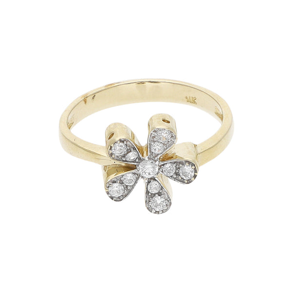 Anillo diseño especial motivo flor con circonias en oro amarillo 14 kilates.
