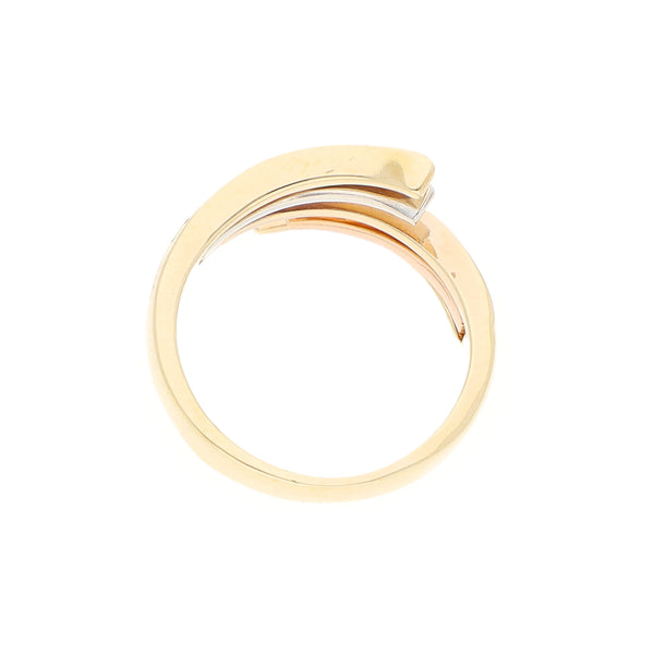 Anillo diseño especial en oro tres tonos 14 kilates.