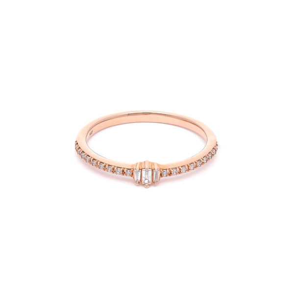 Anillo diseño especial con diamantes en oro rosa 14 kilates.
