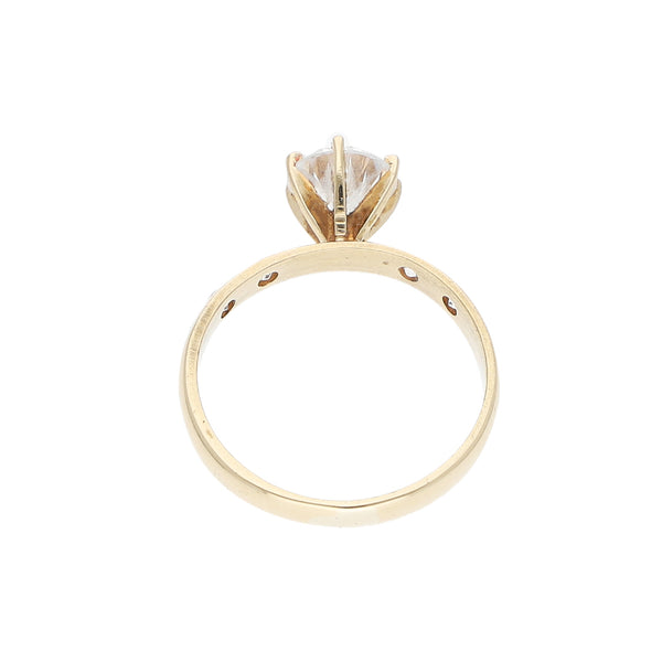 Anillo de compromiso con circonias en oro amarillo 12 kilates.