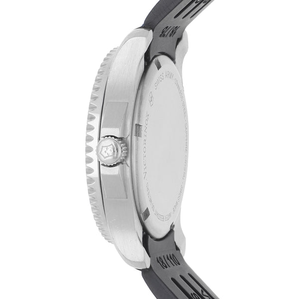 Reloj Victorinox Swiss Army para dama modelo Maverick.