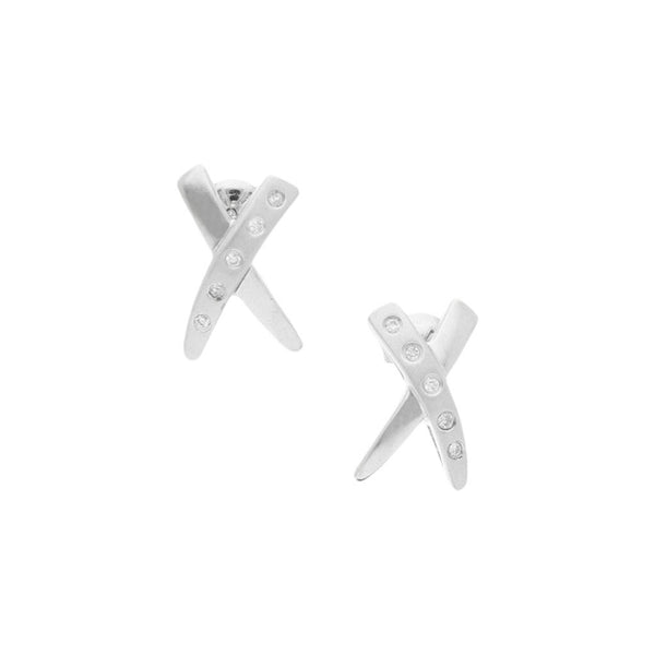 Broqueles diseño especial con circonias en oro blanco 14 kilates.