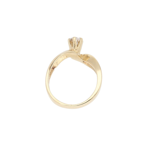 Anillo de compromiso con sintético en oro amarillo 14 kilates.
