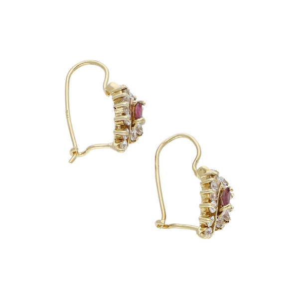 Aretes diseño especial con sintéticos en oro amarillo 14 kilates.