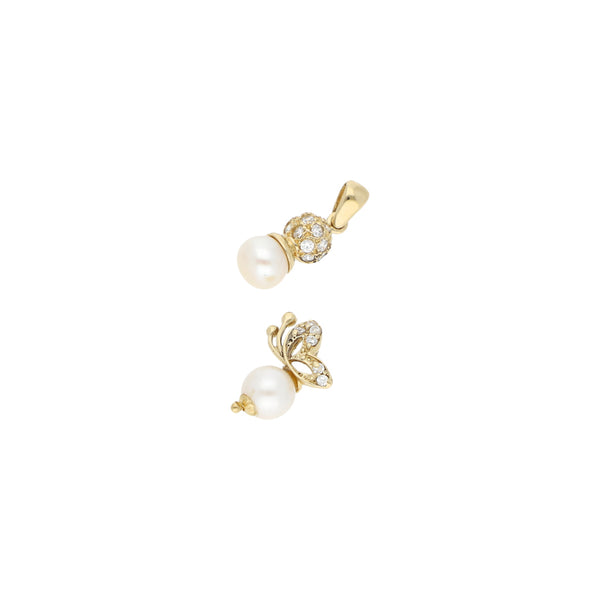 Dos dijes diseño especial con perlas y sintéticos en oro amarillo 14 kilates.
