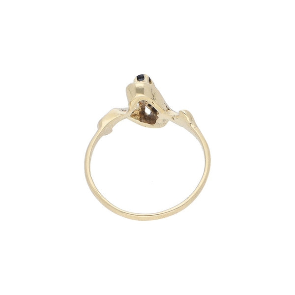 Anillo diseño especial con zafiro y circonias en oro amarillo 14 kilates.
