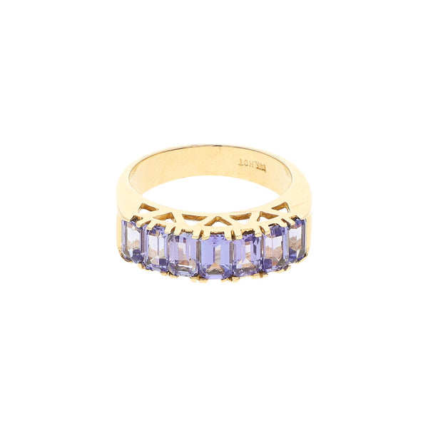 Anillo diseño especial con sintéticos en oro amarillo 14 kilates.