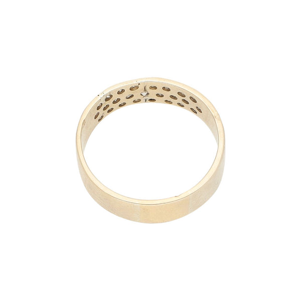 Argolla diseño especial con diamantes en oro amarillo 14 kilates.