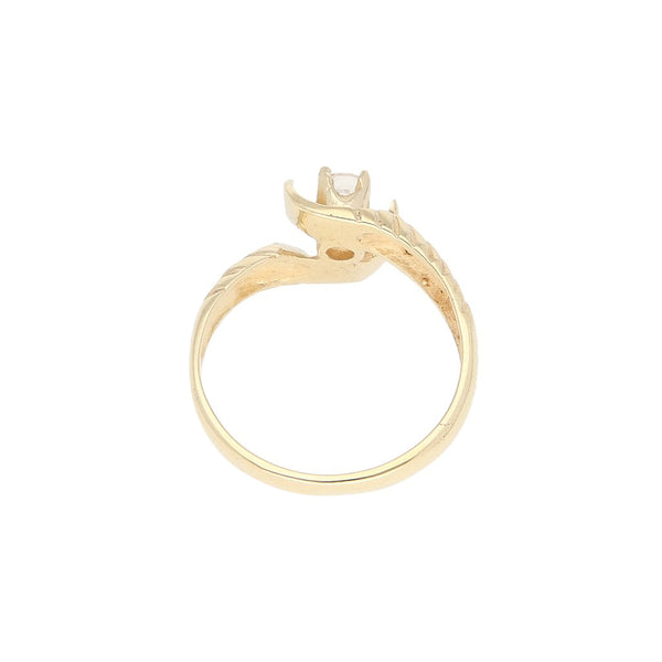 Anillo de compromiso con circonia en oro amarillo 14 kilates.